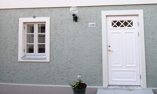 Byggföretag Västervik - Olika lösningar för fönster, dörrar och socklar - Galleribild 20
