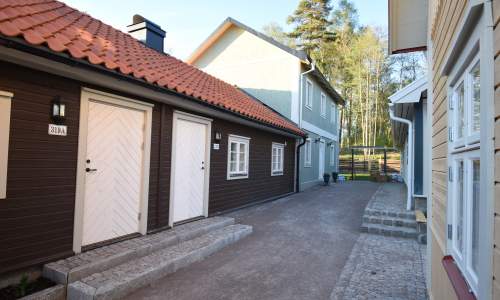 Byggföretag Västervik - Fönster och dörrar på Astrid Lindgrens värld - Galleribild 42